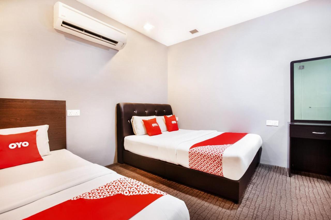 Oyo 89652 P Line Hotel Johor Bahru Exterior photo
