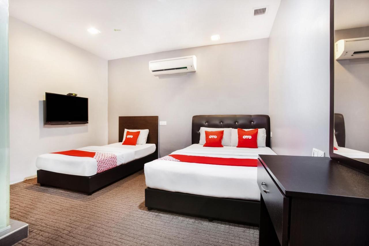 Oyo 89652 P Line Hotel Johor Bahru Exterior photo
