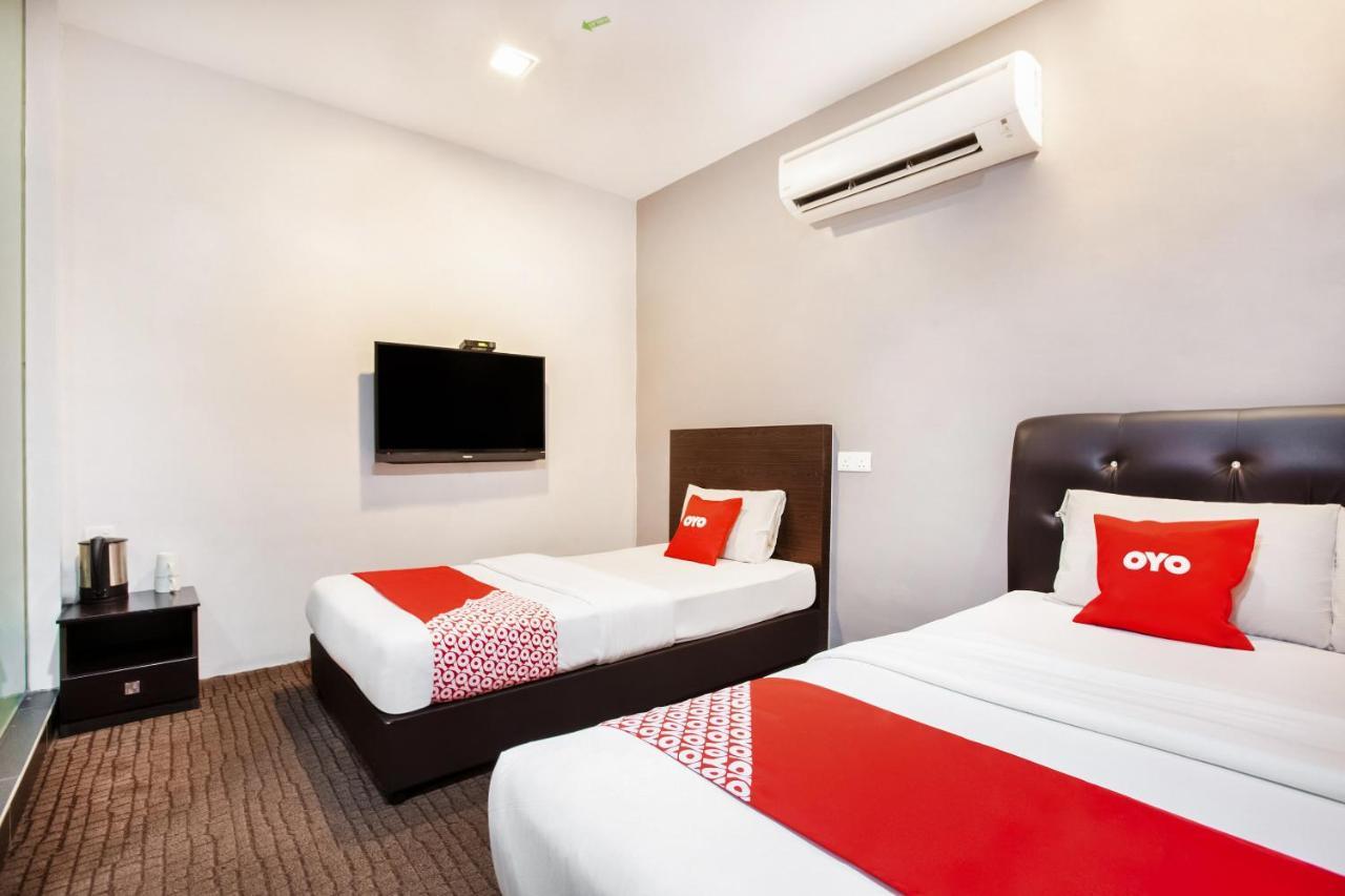 Oyo 89652 P Line Hotel Johor Bahru Exterior photo