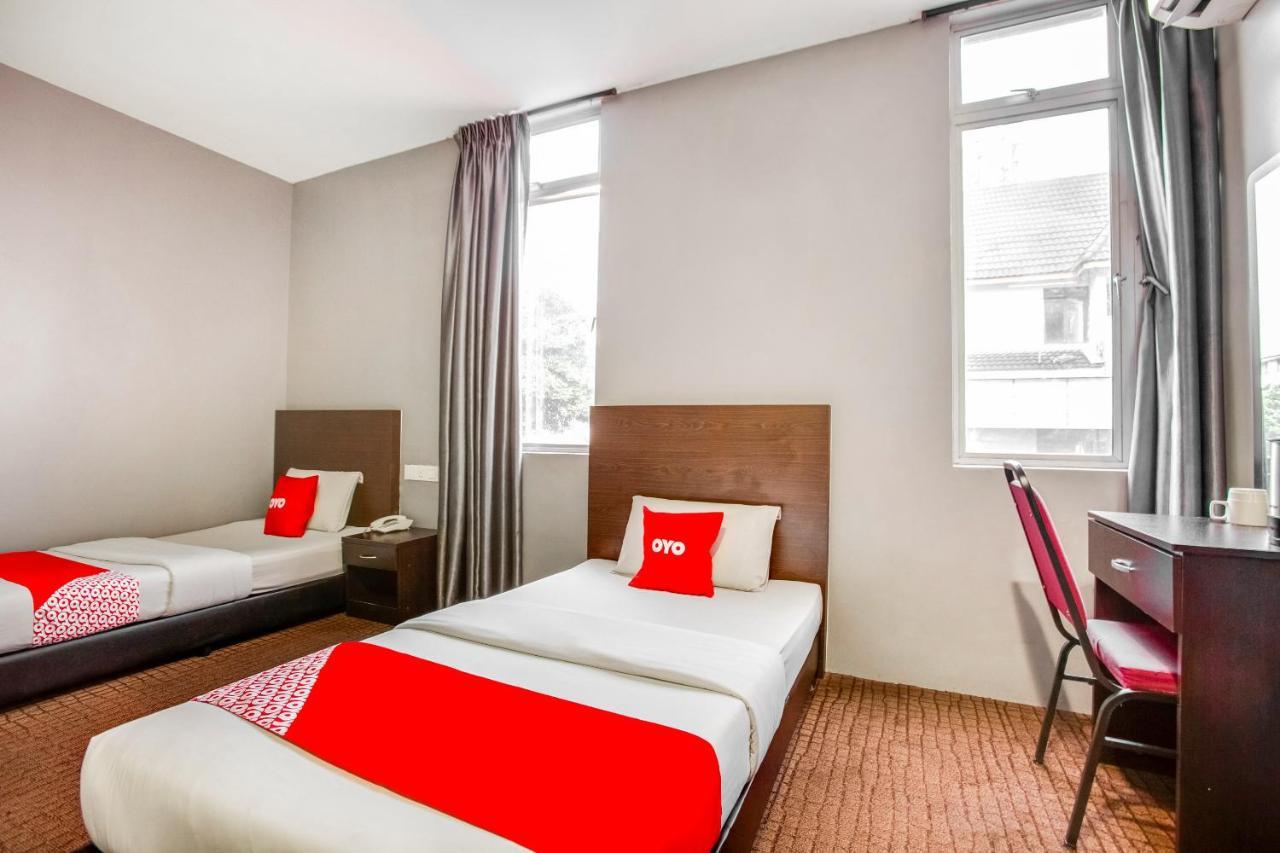Oyo 89652 P Line Hotel Johor Bahru Exterior photo