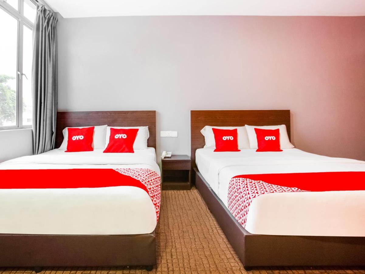 Oyo 89652 P Line Hotel Johor Bahru Exterior photo